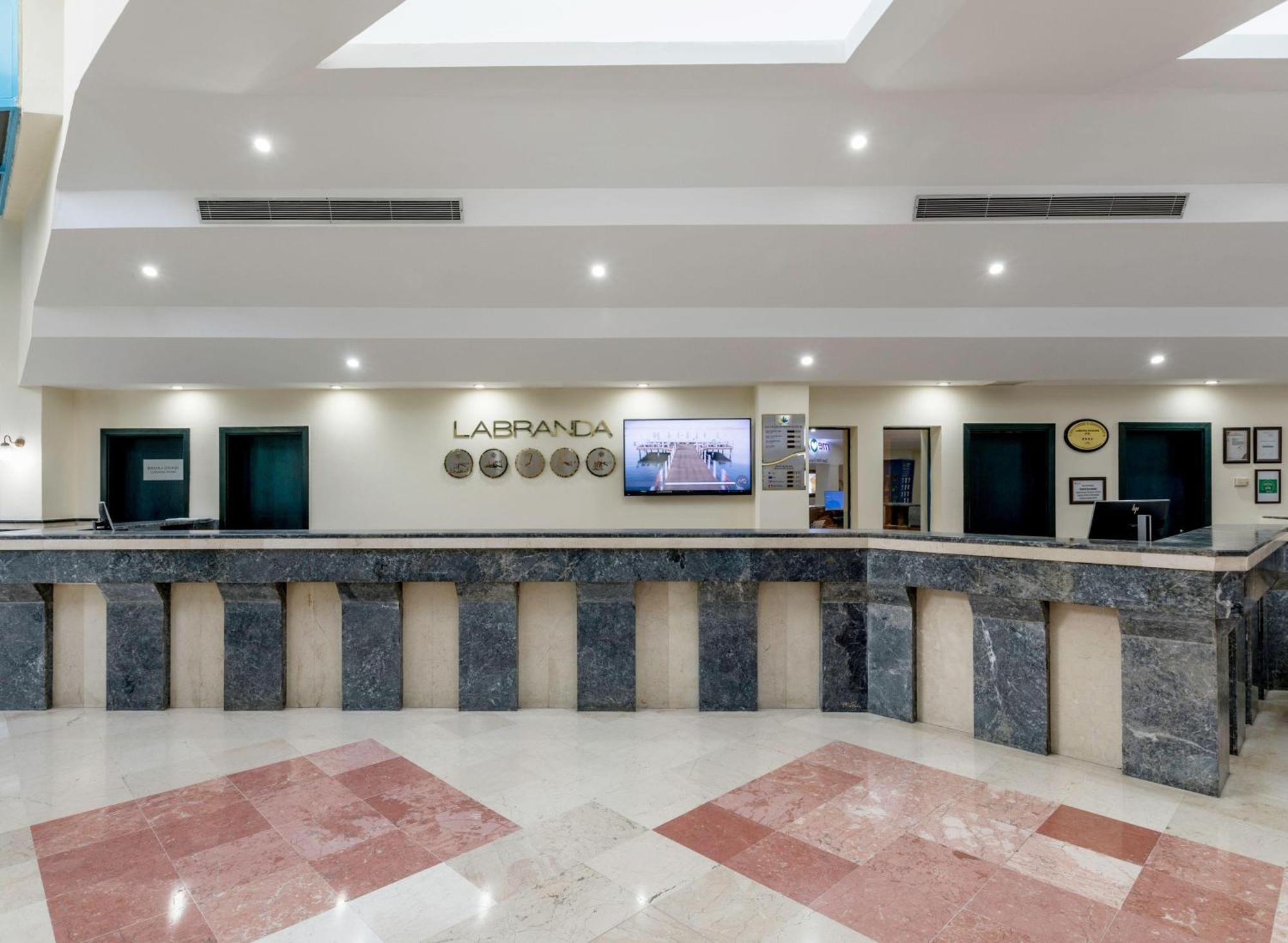 Asteria Collection Side Hotel Exterior photo